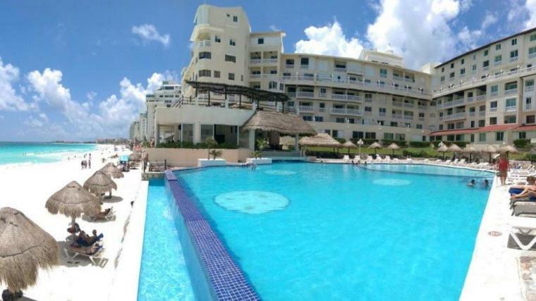 Ocean Front Suite, Balcony, Kitchen. Cancun Bagian luar foto