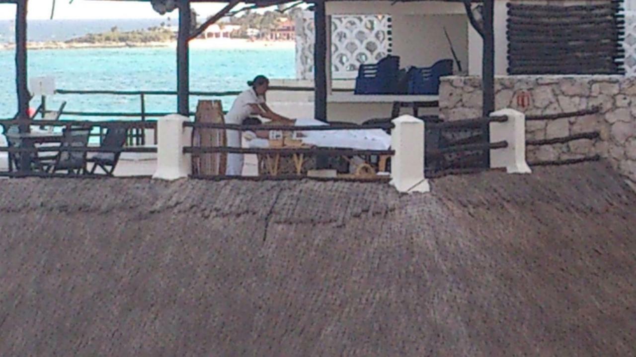 Ocean Front Suite, Balcony, Kitchen. Cancun Bagian luar foto